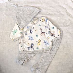 Take me home set boy/neutral. Kimono top, hat, lion bum footed pants. New